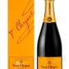 Veuve Clicquot Yellow Label Brut Champagne 750ml Veuve Clicquot Yellow Label Brut Champagne 750ml